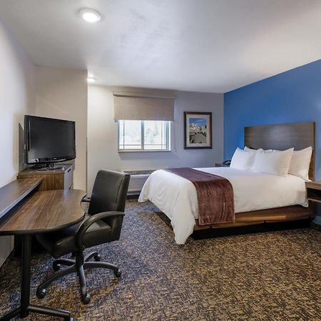 My Place Hotel-Mitchell Sd Extérieur photo