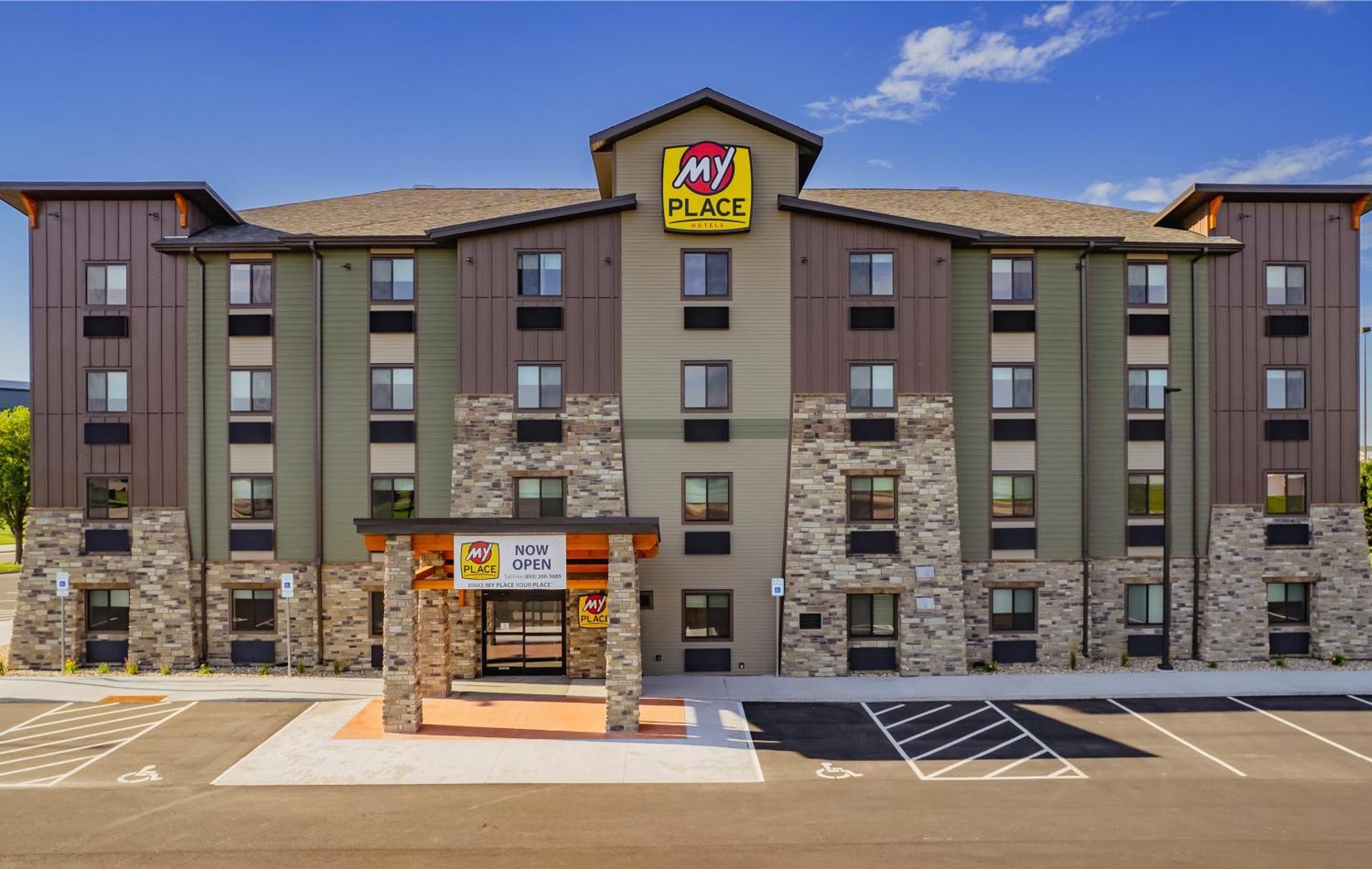 My Place Hotel-Mitchell Sd Extérieur photo