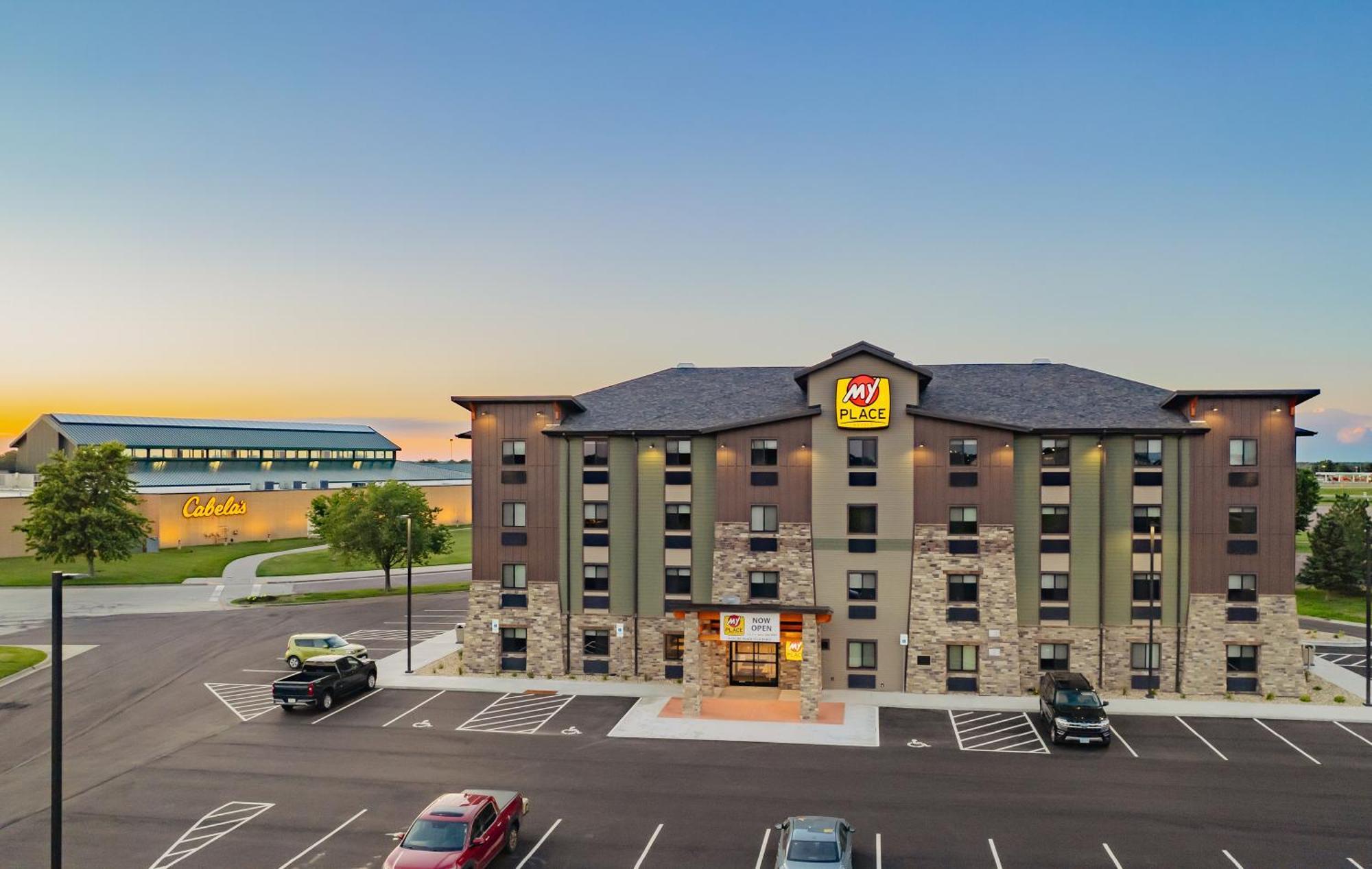My Place Hotel-Mitchell Sd Extérieur photo